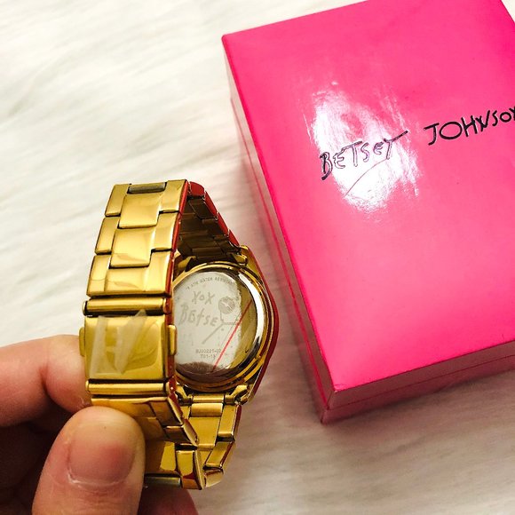 New! Betsey Johnson Rhinestones Heart Watch Gold main image 8